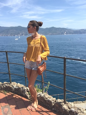 「H&M（エイチ・アンド・エム）のアイテム（アンサンブル）」を使った、CarolinaKanedaさん（レディース・170cm）の春コーディネート