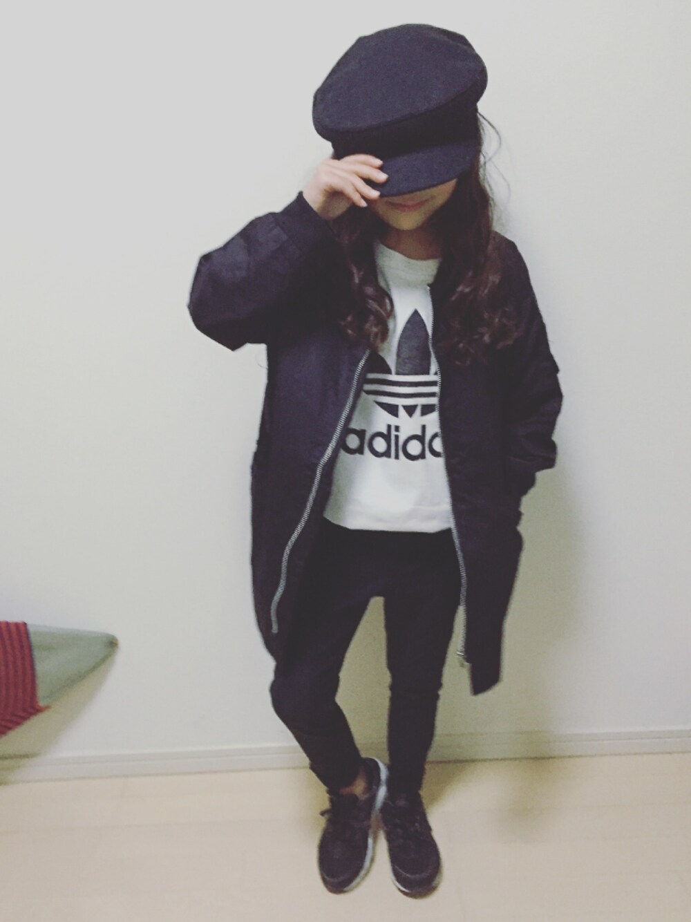 「シンプル、女の子、kids、韓国子供服、adidas、GU、プチプラ、NIKE、キッズコーデ、キッズファッション」｜「MOUSSYのアイテム（キャップ、ブラック系）」を使った、_CHANK_さん（キッズ・125cm）の冬コーディネートの1枚目の写真