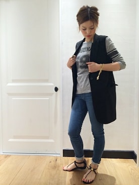 「ナンバーTシャツ」｜「アイテム（ジャケット/アウター）」を使った、HIROさん（レディース・164cm）の夏コーディネート