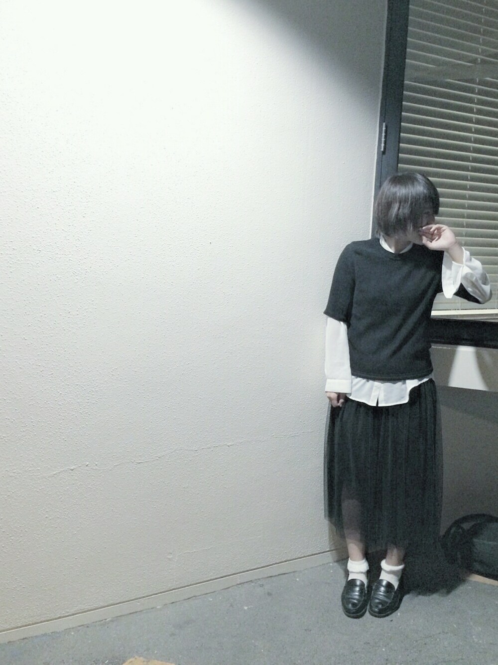 「モノトーン、黒、白黒」｜「Sankiのアイテム（トップス、ブラック系）」を使った、みき。さん（レディース・164cm）の秋コーディネートの1枚目の写真