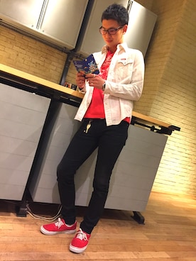 「スタッズ」｜「アイテム（PC・スマホグッズ/家電）」を使った、石橋大輔さん（メンズ・174cm）の春コーディネート