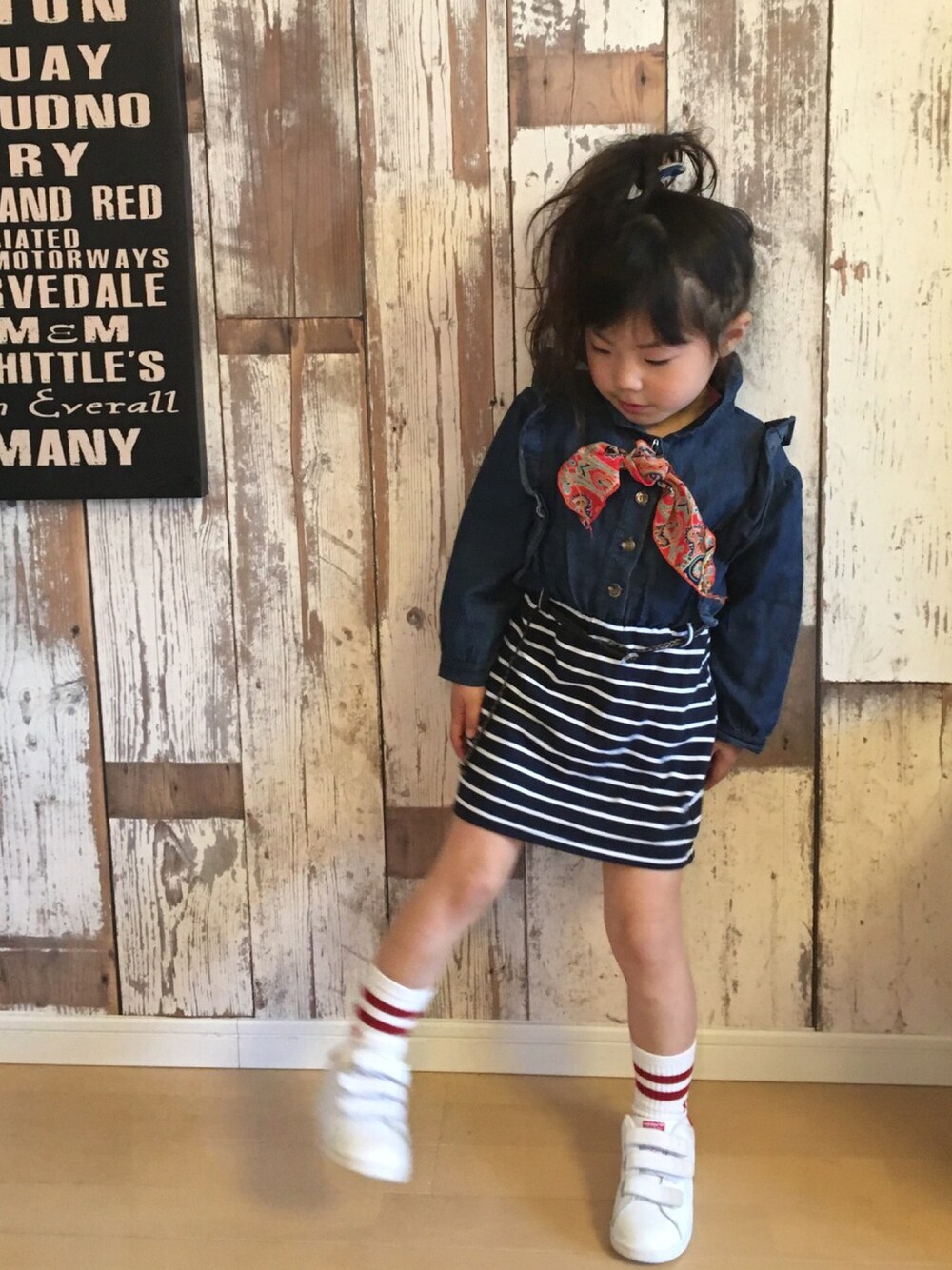 「バンダーナスキダーナ祭、バンダナ、春コーデ、女の子、キッズコーデ、デニム、ボーダー、ボーダーワンピース」｜「韓国子供服のアイテム（ワンピース/ドレス、ブルー系）」を使った、enri_koさん（キッズ・100cm）の春コーディネートの1枚目の写真