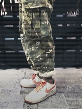 「ROARINGWILDのアイテム（パンツ）」を使った、HYKingさん（メンズ・171cm）の冬コーディネート