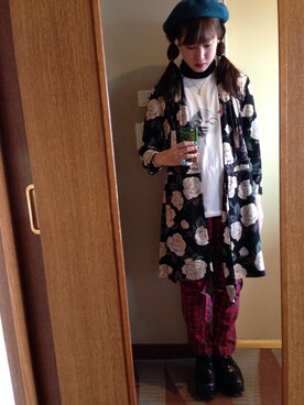 「HELL CAT PUNKS（ヘルキャットパンクス）のアイテム（パンツ）」を使った、うなぎ氏さん（レディース・160cm）の冬コーディネート