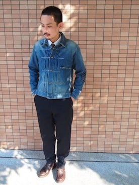 「DRIES VAN NOTEN（ドリスヴァンノッテン）のアイテム（スラックス）」を使った、吉岡 レオさん（メンズ・175cm）の夏コーディネート