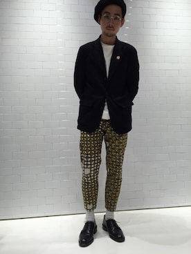 「アイテム（Tシャツ/カットソー）」を使った、吉岡 レオさん（メンズ・175cm）の秋コーディネート