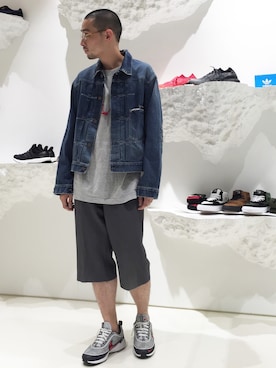 「アイテム（デニムジャケット）」を使った、吉岡 レオさん（メンズ・175cm）の夏コーディネート