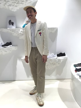 「アイテム（テーラードジャケット）」を使った、吉岡 レオさん（メンズ・175cm）の秋コーディネート