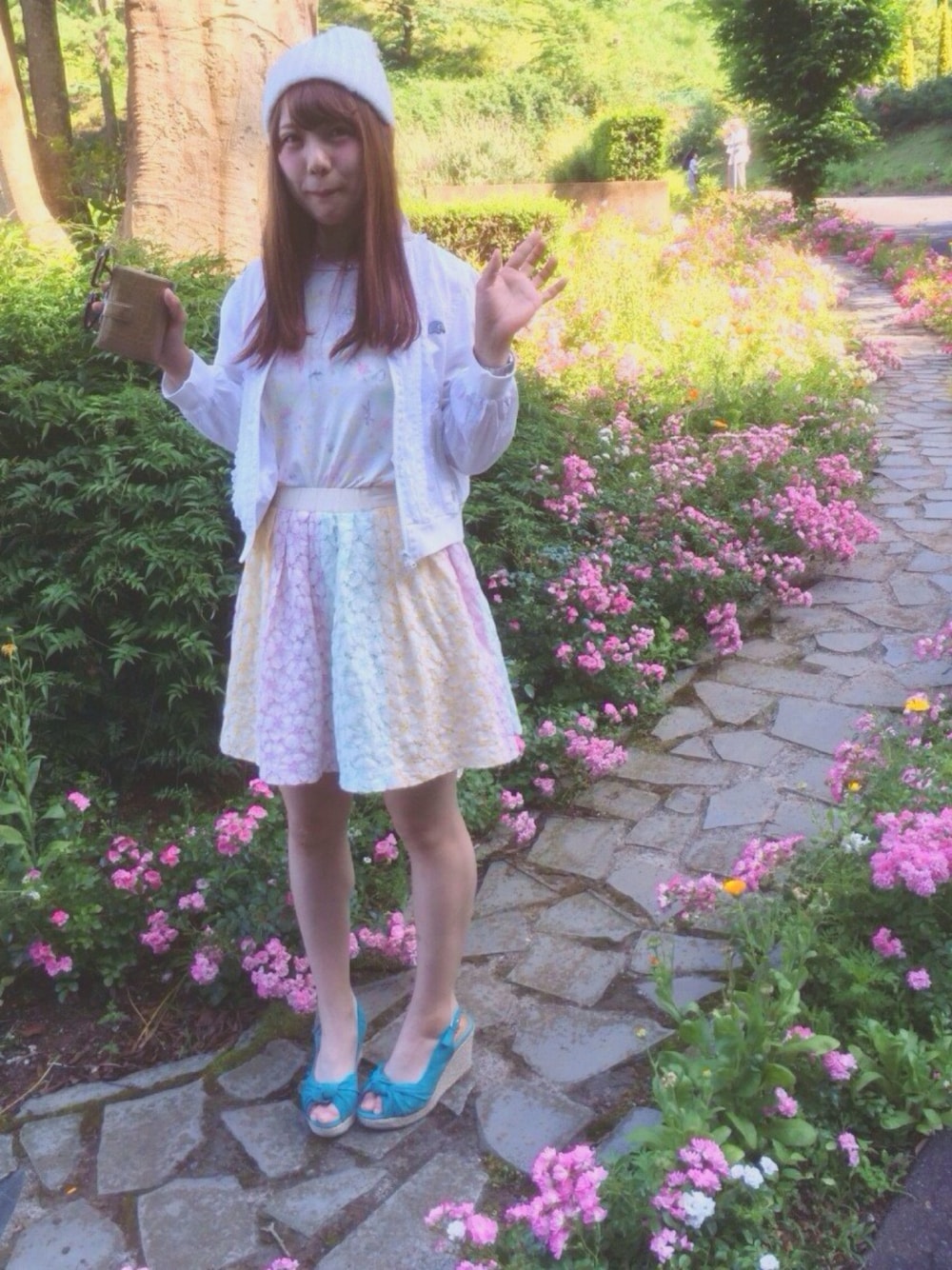 スカート（ピンク系）を使った「ターコイズブルー」の人気ファッション