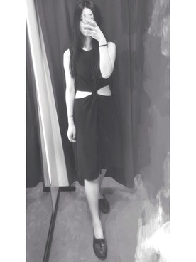 「ZARA（ザラ）のアイテム（ワンピース、ブラック系）」を使った、yuki さん（レディース・174cm）の春コーディネート