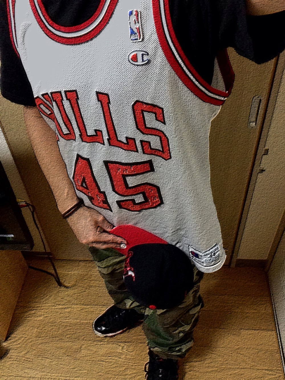 「#迷彩、#street、#AIRJORDAN、#ジョーダン、#BULLS、#ゲームシャツ、#ブルズ」｜「ChampionのBulls ゲームシャツ
（タンクトップ、ホワイト系）」を使った、Takezooo。さん（メンズ・160cm）の夏コーディネートの1枚目の写真