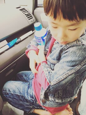 「DENIM DUNGAREE（デニムダンガリー）のアイテム（デニムジャケット、ブルー系）」を使った、sayorihitoya....さん（キッズ・110cm）の冬コーディネート