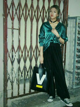 「MONKI」｜「アイテム（アナログ腕時計）」を使った、Lydia Liu さん（レディース・171cm）の秋コーディネート