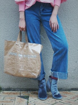 「アイテム（ブーツ、シルバー系）」を使った、Lydia Liu さん（レディース・171cm）の秋コーディネート