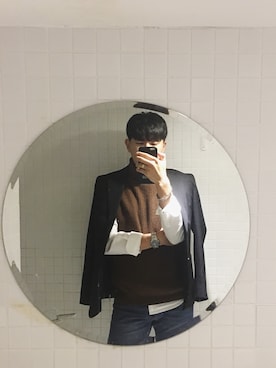 「ZARA（ザラ）のアイテム（スタジャン）」を使った、윤영광さん（メンズ・180cm）の秋コーディネート