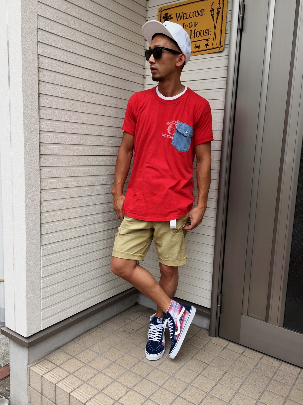 「カジュアル、シンプル、キャップ、サングラス、ダメージ、ハーフパンツ、スニーカー」｜「VANSのアイテム（スニーカー、その他）」を使った、YS2さん（メンズ・172cm）の夏コーディネートの1枚目の写真