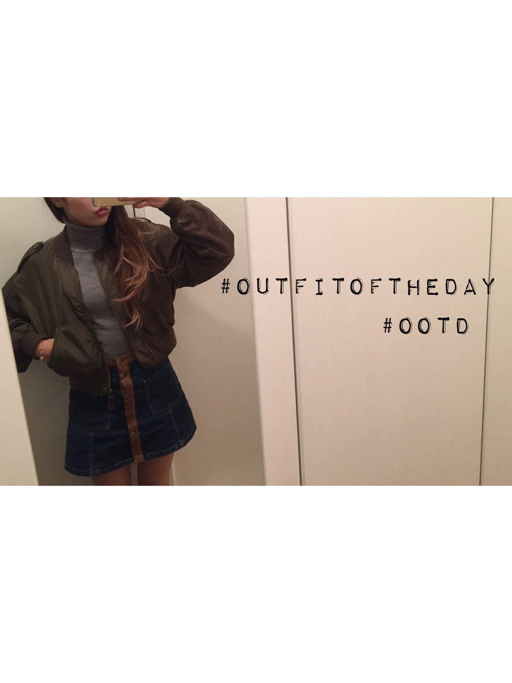 「タートルネック、タートルネックニット、MA-1、ミニタリー、デニムスカート、デニムミニスカート、ootd、outfitoftheday」｜「SLYのアイテム（ジャケット/アウター、グリーン系）」を使った、Mamiさん（レディース・162cm）の秋コーディネートの1枚目の写真