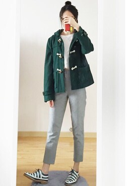 「Marc by Marc Jacobs（マークバイマークジェイコブス）のアイテム（その他シューズ）」を使った、Scarlett Leeさん（レディース・163cm）の春コーディネート