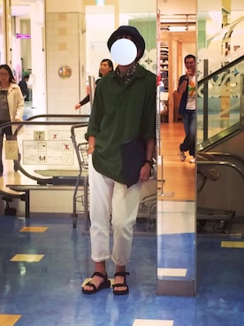 「フランス軍」｜「アイテム（アクセサリー）」を使った、R i k uさん（メンズ・175cm）の春コーディネート