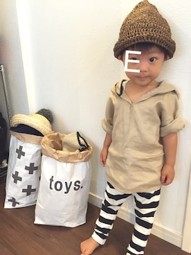 「麦わら帽子」｜「アイテム（ニットキャップ/ビーニー）」を使った、chaさん（キッズ・90cm）の秋コーディネート