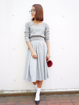 「オールグレー」｜「アイテム（スカート）」を使った、Rieさん（レディース・158cm）の秋コーディネート