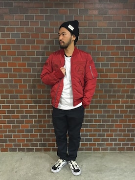 「レッド」｜「アイテム（MA-1）」を使った、Urusidairaさん（メンズ・166cm）の秋コーディネート