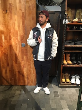 「チャックテイラー」｜「アイテム（スタジャン）」を使った、Urusidairaさん（メンズ・166cm）の秋コーディネート