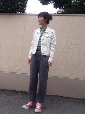 「ツイードパンツ」｜「アイテム（スニーカー）」を使った、くぼたれんさん（レディース・166cm）の春コーディネート