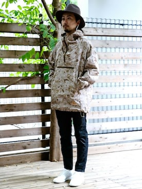 「Wrangler」｜「アイテム（マウンテンパーカー）」を使った、kitazawaさん（メンズ・175cm）の秋コーディネート