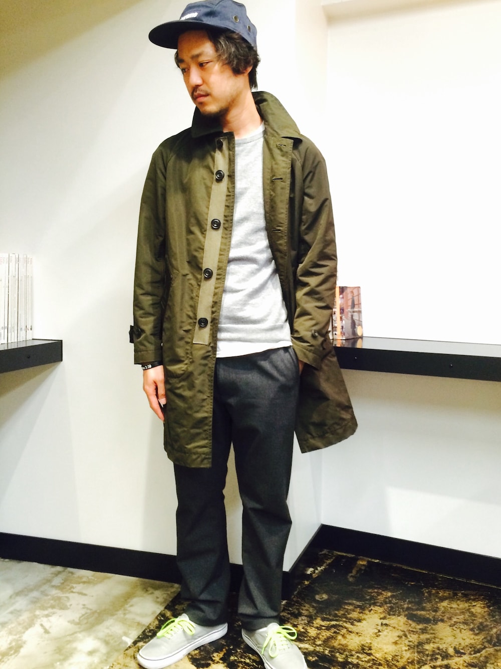 COMME des GARCONS HOMMEのステンカラーコートを使った人気