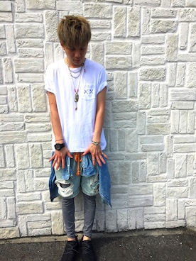 「UNIQLO（ユニクロ）のアイテム（Tシャツ/カットソー、ホワイト系）」を使った、たけちぇる！さん（メンズ・178cm）の春コーディネート