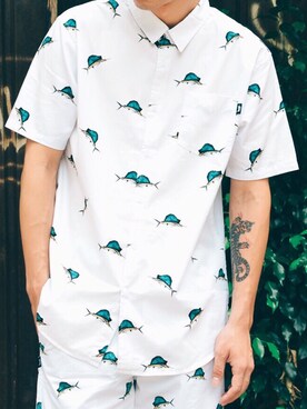 「アイテム（カーゴパンツ、ホワイト系）」を使った、StussyTaiwanさん（メンズ・182cm）の夏コーディネート