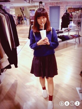 Nini Leeさんのコーディネート