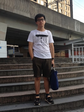 「UNIQLO Tシャツ」｜「アイテム（腕時計）」を使った、Ken Wuさん（メンズ・173cm）の夏コーディネート