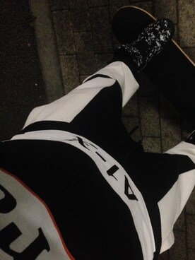 「ADYN（エーディーワイエヌ）のアイテム（パンツ）」を使った、U字#CREAMTEAMさん（メンズ・168cm）の冬コーディネート