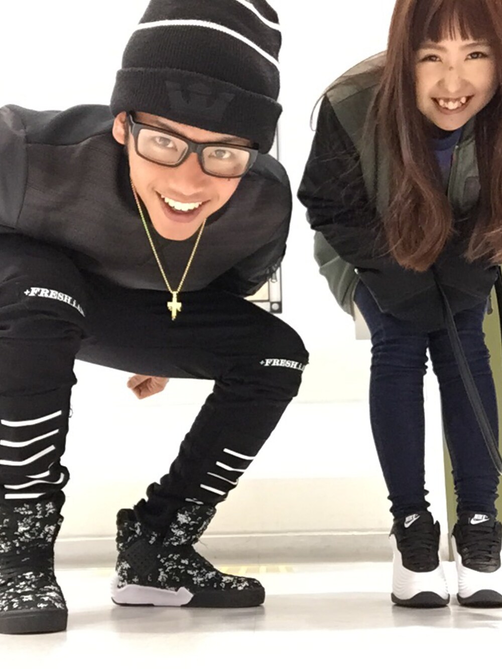 「SUPRA、nubian、FRESH.I.AM、VAR/CITY、ひぇっ」｜「VAR/CITYのアイテム（スウェット、ブラック系）」を使った、U字#CREAMTEAMさん（メンズ・168cm）の春コーディネートの1枚目の写真