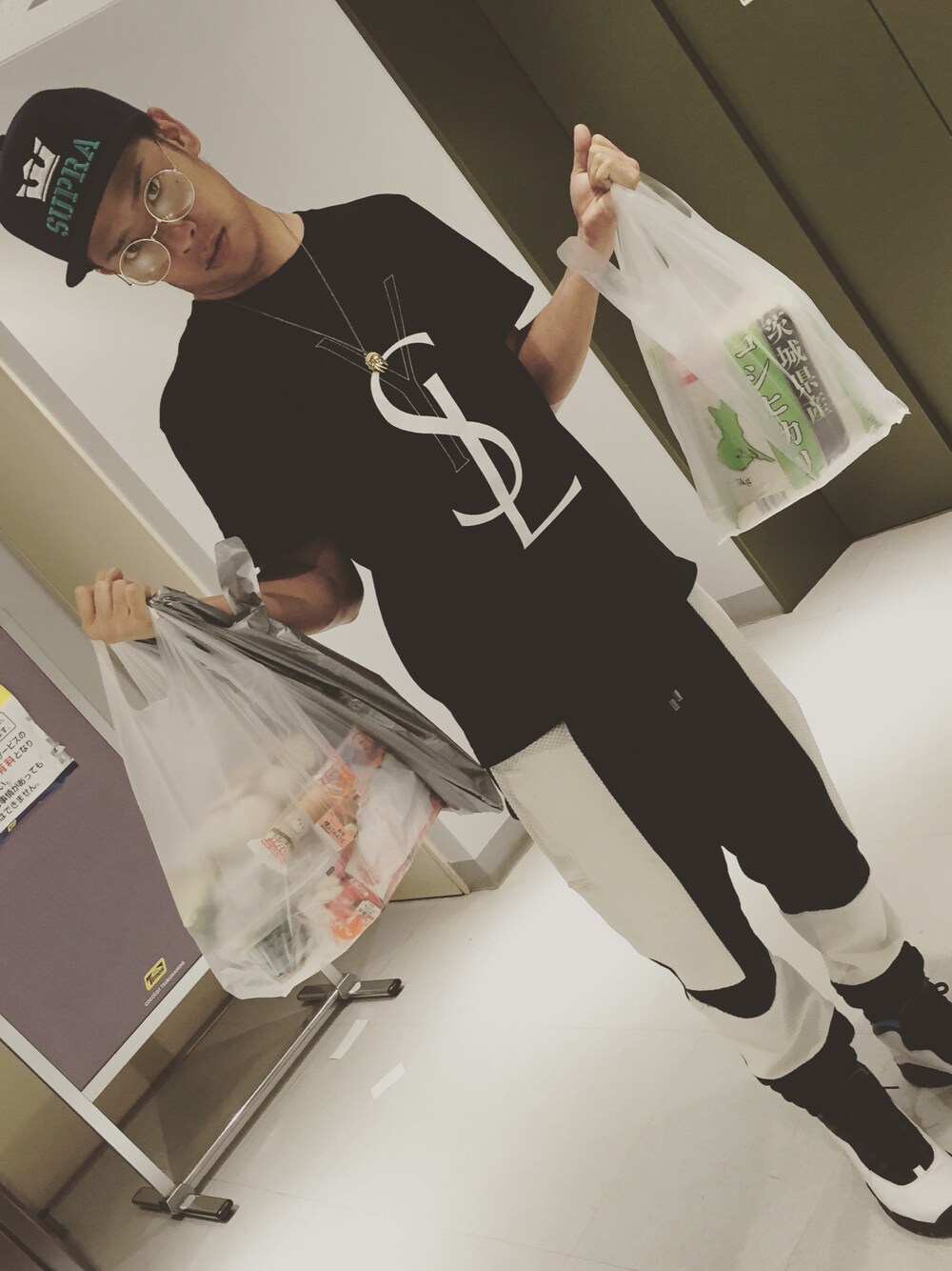 「nubian、SUPRA、TTAGGG」｜「ADYNのアイテム（パンツ、ブラック系）」を使った、U字#CREAMTEAMさん（メンズ・168cm）の夏コーディネートの1枚目の写真