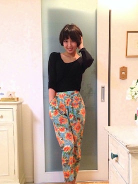「ROXY（ロキシー）のアイテム（パンツ）」を使った、MANAKAさん（レディース・160cm）の春コーディネート