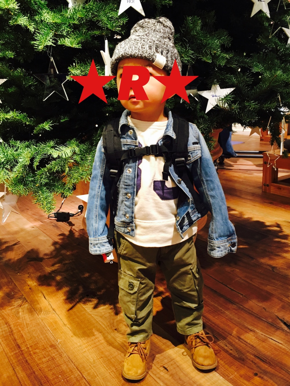 「子鉄、キッズコーデ、男の子」｜「LI HUAのキッズ ケーブルニット キャップ（ニットキャップ/ビーニー、グレー系）」を使った、RaiKINGさん（キッズ・90cm）の秋コーディネートの1枚目の写真