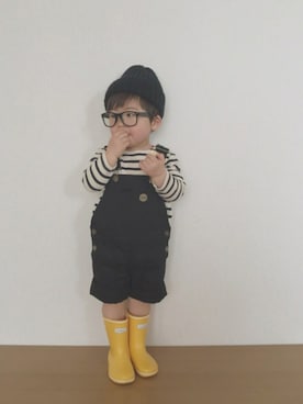 「長靴」｜「アイテム（サロペット/オーバーオール）」を使った、うーたん☁︎さん（キッズ・80cm）の春コーディネート