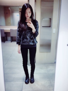 Nicole Linさんのコーディネート