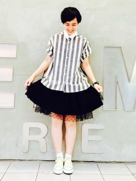 「CAROLINA GLASER（カロリナ グレイサー）のアイテム」を使った、モリグチナオさん（レディース・161cm）の春コーディネート