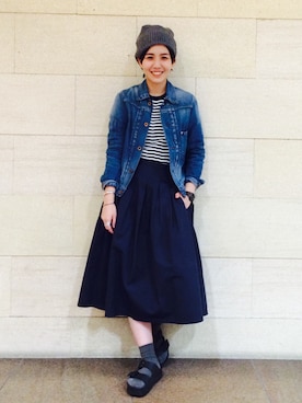 「アイテム（デニムジャケット）」を使った、モリグチナオさん（レディース・161cm）の秋コーディネート