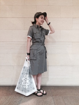 「アイテム（ワンピース/ドレス、グリーン系）」を使った、モリグチナオさん（レディース・161cm）の春コーディネート