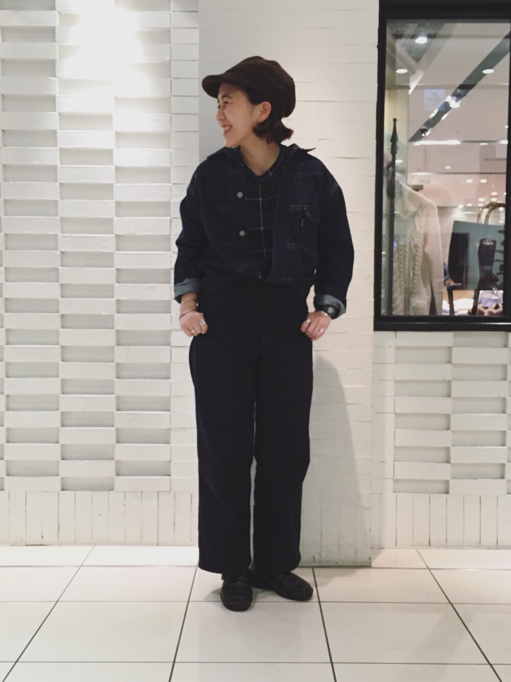 「BEAMS BOY、パンツスタイル」｜「BEAMS BOYのorslow / Monroe Jacket Special（デニムジャケット、ブルー系）」を使った、モリグチナオさん（レディース・161cm）の冬コーディネートの1枚目の写真