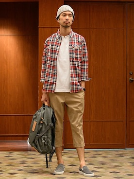 「アイテム（バックパック/リュック、グレー系）」を使った、saitoさん（メンズ・181cm）の夏コーディネート