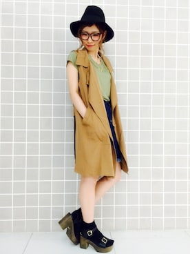 「Tシャツ×デニム」｜「アイテム（トレンチコート）」を使った、Hinechiさん（レディース・158cm）の夏コーディネート