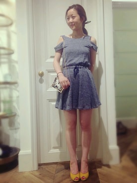 「LILY BROWN（リリーブラウン）のアイテム（つなぎ/オールインワン）」を使った、mina kakeeさん（レディース・158cm）の春コーディネート
