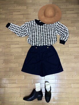 「キュロット」｜「アイテム（ブーティ）」を使った、らーちゃんさん（レディース・166cm）の秋コーディネート