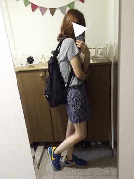 「special meのアイテム（Tシャツ/カットソー、グレー系）」を使った、ANNEさん（レディース・160cm）の夏コーディネート